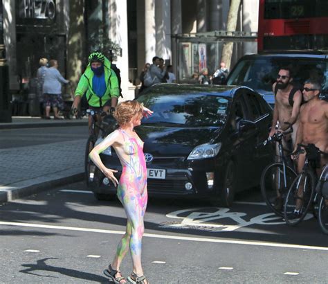 World Naked Bike Ride London Northumberland Avenue Flickr