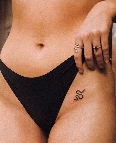 36 Elegant Small Hip Tattoos You Ll Need To Get In 2020 Pagina 6 Di