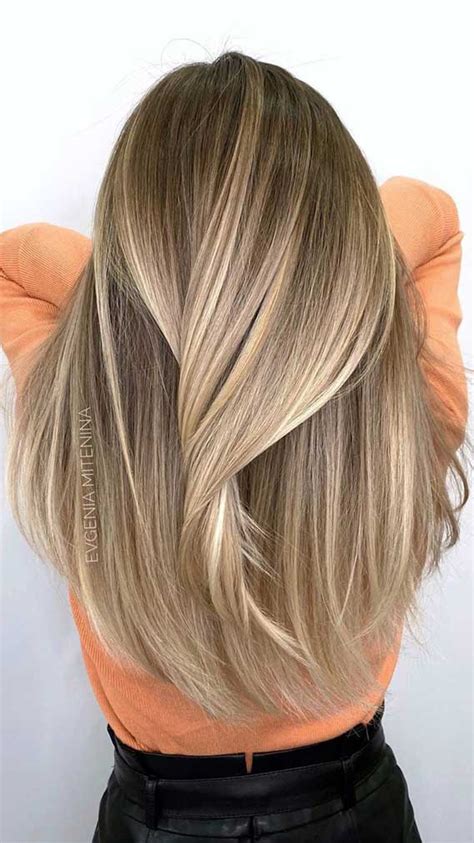 A new hair colour will instantly update your look and take years off your age. Gorgeous Hair Colors That Will Really Make You Look Younger