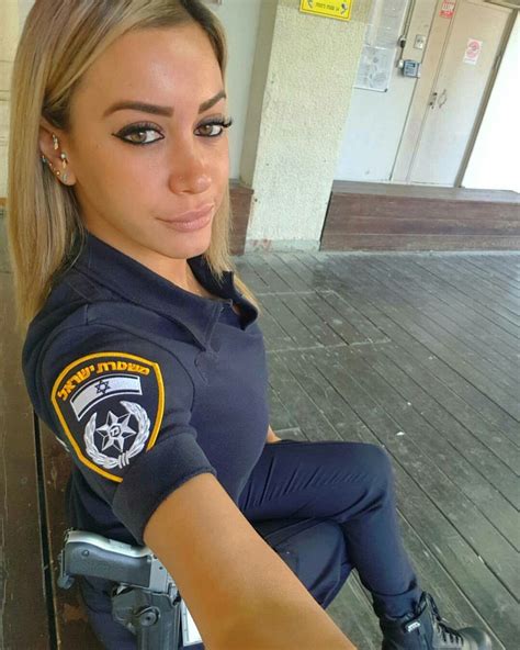 descarta guachin que viene la gorra¡¡¡ police woman outfits police women military girl