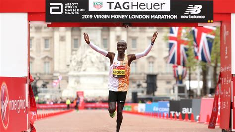 London Marathon Kenyan Eliud Kipchoge Wins Mens Race For Record