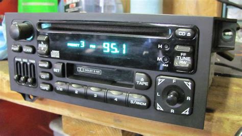 1999 Dodge Ram 1500 Radio