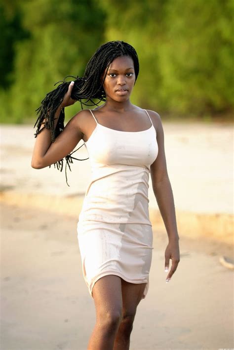 Gorgeous Ebony Goes Skinny Dipping Photo Gallery Porn Pics Sex Photos And Xxx S At Tnaflix
