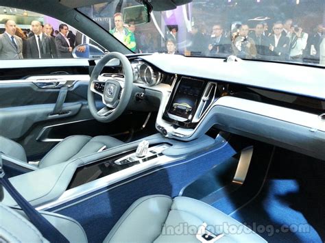 Volvo Concept Coupe Dashboard