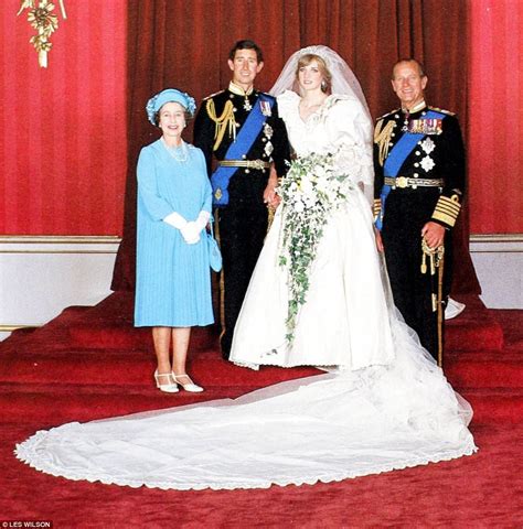 queen elizabeth and philip s platinum anniversary romance in pictures princess diana wedding
