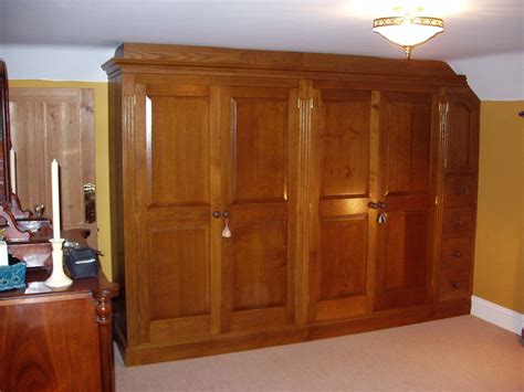 Fitted Wardrobes In Oak Fitted Wardrobes Black Fitted Wardrobes