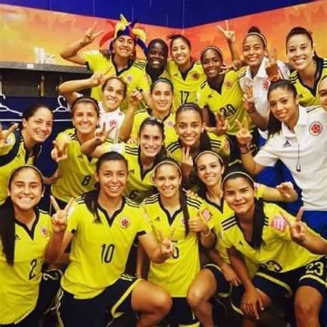 Suscríbete a tus equipos favoritos y domina el mercado de traspasos. Selección Colombia de fútbol femenino. | Disfraz futbol ...