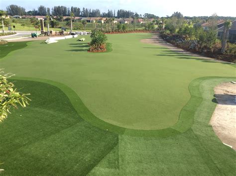 Cara penggunaan herbisida (racun rumput) ini banyak. Jenis Rumput golf yang cocok untuk iklim tropis di ...