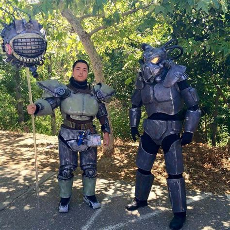 Enclave Remnants Power Armor And Other Fallout Stu Wiki Cosplay Amino