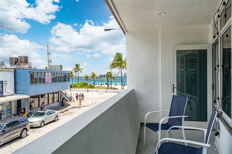 The Purple Pelican~Beachfront w/ Ocean Balcony~#4 - Condominiums for
