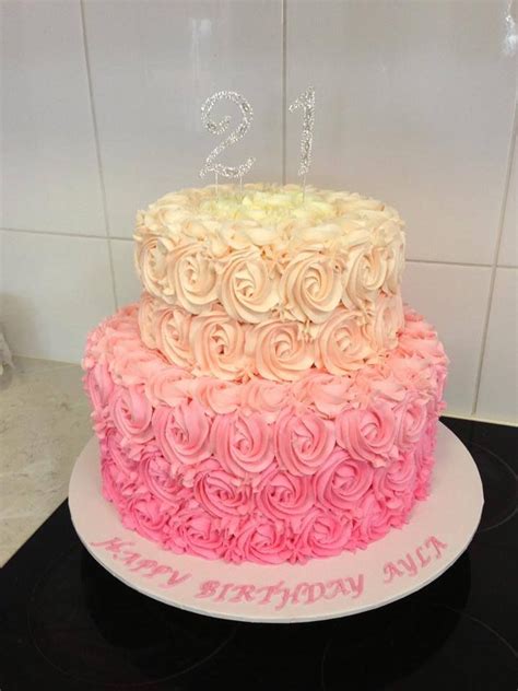 It's a decade of increased confidence and wisdom where all of the hard work and initial decisions of youth seem to hit their stride. The 25+ best Birthday cakes for women ideas on Pinterest ...