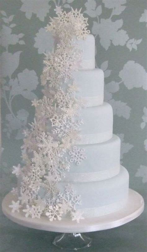 63 Exquisite White Winter Wedding Ideas Winter Wedding Cake