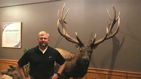 Record Elk On Display At Rmef Headquarters Poma