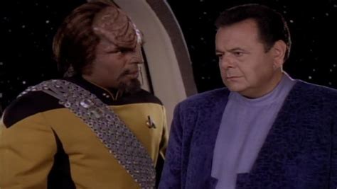 13 Times Star Trek Broke Its Own Prime Directive Page 13