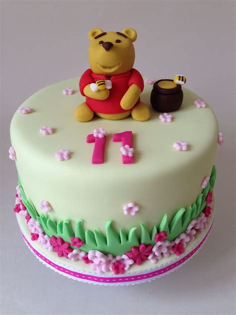 Weitere ideen zu winnie pooh torte, geburtstag, baby kuchen. Winnie The Pooh cake | Kindertorte, Kinder torten, Torten