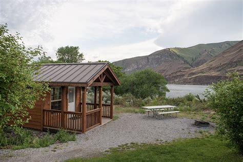 Rooms book up fast, especially in july and august. Lincoln Rock State Park | Washington State Parks and ...