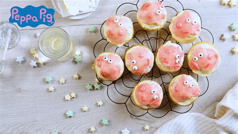 Der kuchen ist fertig, wenn sich ein zahnstocher sauber heraus ziehen lässt. Peppa Pig Muffins: Rezept zum Nachbacken | TOGGO Eltern ...