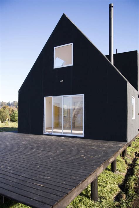 Minimalist House in Chile by Foaa + Norte | Homedezen