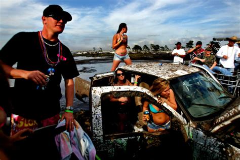 Okeechobee Mudfest Is The Ultimate Mud Party 38 Pics