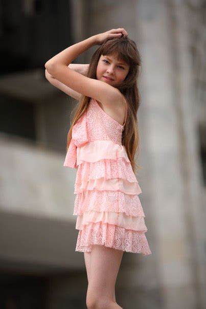 Model Bella K Bella Thorne Images On Fanpop