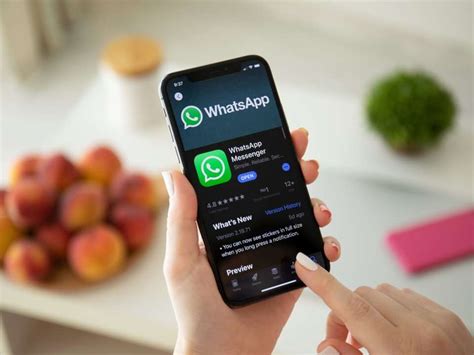 How To Use Whatsapp On Your Iphone To Send Private Or Group Messages