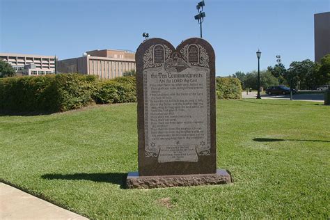 New Bill Texas Schools Would Display Ten Commandments In Classrooms
