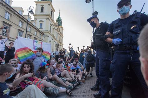 Thousands Protest In Poland Demanding Release Of Lgbt Activist Metro Us