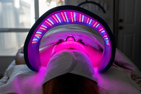 What Is Red Light Therapy And How Can It Improve Your Skin — Ladies