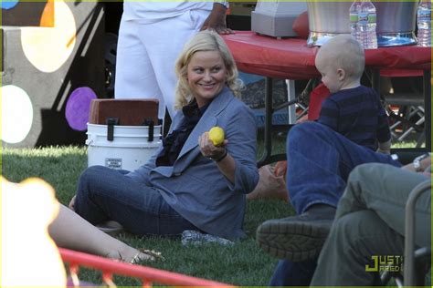 Amy Poehler Archie On The Lot Photo 2436975 Amy Poehler Archie