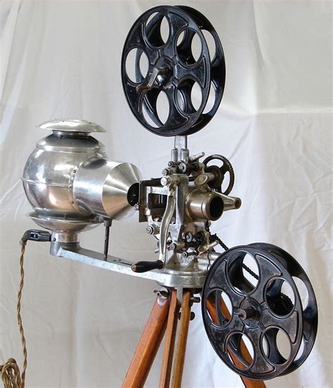 Antique Silent 35mm Movie Film Projector Cinema Theater Kinetoscope Vintage Film Projector