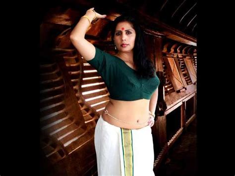 Pin By Lalitha On Mallu Desi Masala Actress Navel Navel Hot