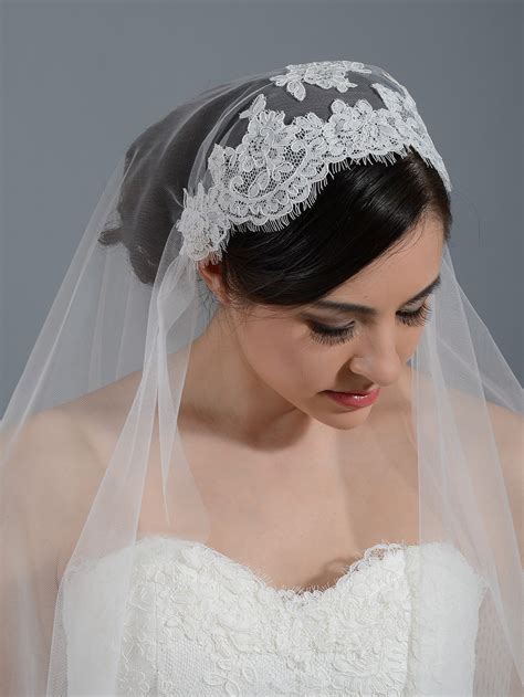 Ivory Elbow Wedding Veil With Alencon Lace V053 V053