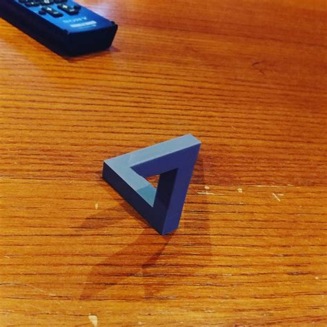 3d Printed Impossible Triangle