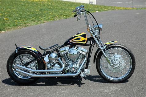 We started out by rebuilding the 80 shovel engine right. KRAFT TECH RIGID FRAME HARLEY BOBBER CHOPPER CUSTOM ACM