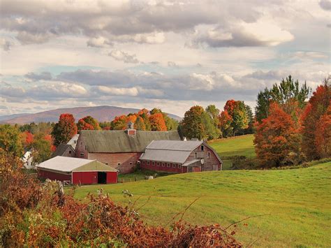 Farm In Autumn In Newbury Vermont Photograph By Nancy Griswold Pixels