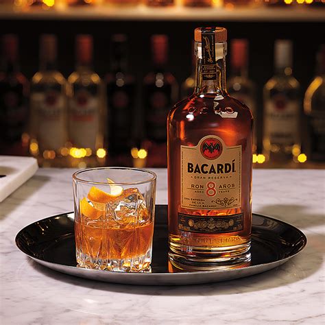 Bacardi Gran Reserva Rum 8 Años Set Of 2 Bacardi Touch Of Modern