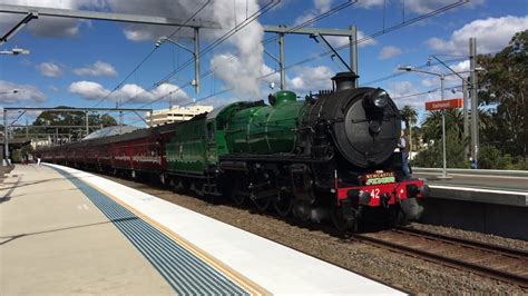 Australian Trains Looking Back Steam Loco 3642 At Eastwood Aug16
