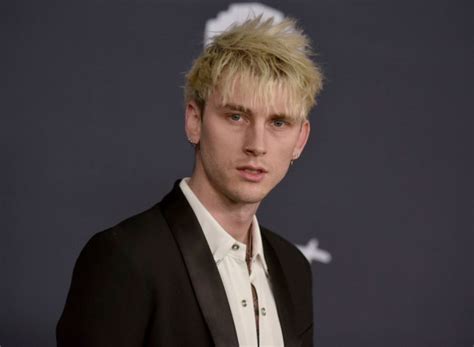 Machine Gun Kelly See Photos Of The Rapper Hollywood Life