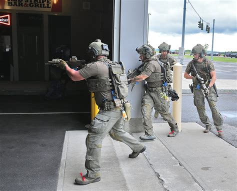 SWAT Teams Train Compete At State Preparedness Center Daily Sentinel