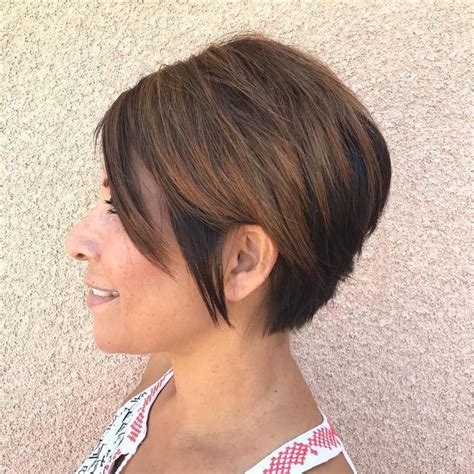 50 Best Short Hairstyles For Thick Hair In 2020 Hair Adviser Wedge
