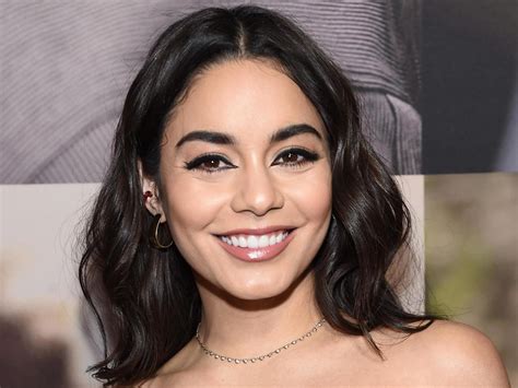 Vanessa hudgens and cole tucker confirmed their relationship on valentine's day. Vanessa Hudgens apologises for 'insensitive' coronavirus ...