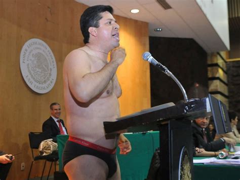 [video] diputado mexicano se desnudó en debate día a día