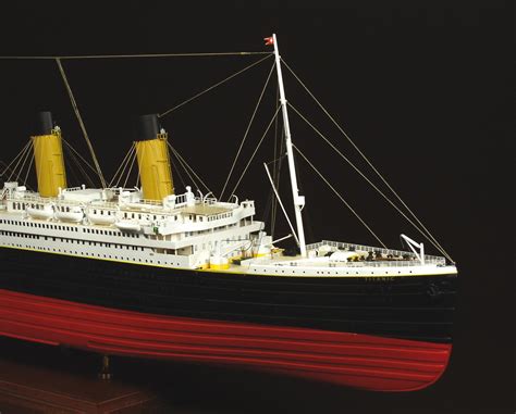 Amati Rms Titanic 1912 Wooden Model Ship Kit 1606 Hobbies