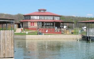 This area south of dallas is popular among people that want to live a serene and quiet lifestyle just outside downtown dallas and fort worth with convenient lake access within minutes. Joe Pool Lake and Cedar Hill State Park