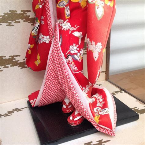 If you are like me and love these gorgeous dolls then please share your own images of your dolls. Vintage Japanese Geisha Doll in Glass Case | Chairish