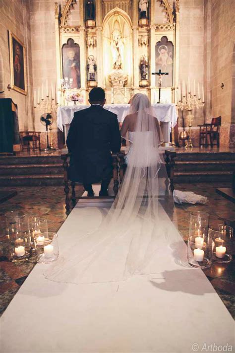 We did not find results for: Kirchliche Trauung in einem kleinen Dorf direkt am Meer ...