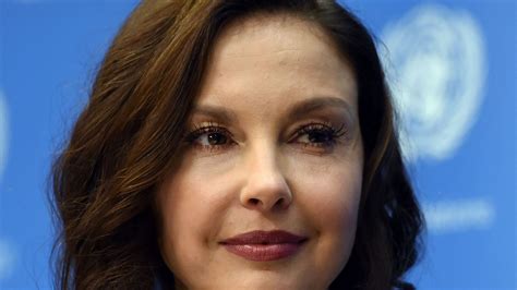 Um Zu Heilen Ashley Judd Traf Sich Mit Ihrem Vergewaltiger