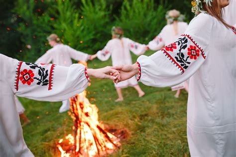 Midsummer Midsummer Day 2019 Why And How Is Midsummer Celebrated