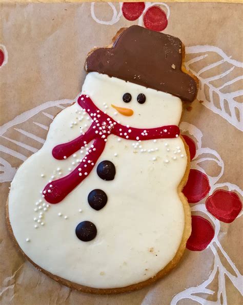 99 christmas cookie recipes to fire up the festive spirit. frosted snowman cookie from Starbucks | Starbucks cookies, Starbucks sugar cookie recipe ...