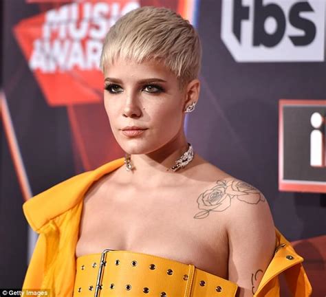 halsey talks about miscarriage on stage and freezing her eggs at 23 daily mail online